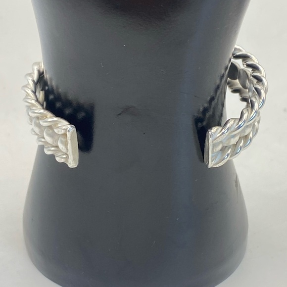 Sold - Picture 7 of 11